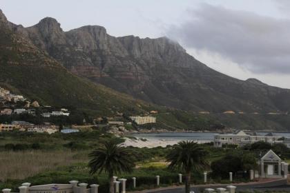 Holiday Apartment and Work Remotely 2min from the Beach Hout Bay - image 17