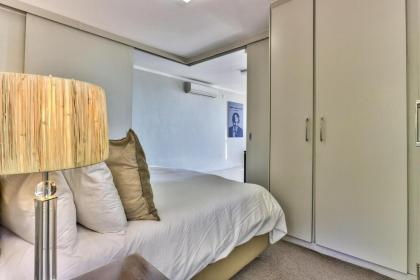 Camps Bay One Bedroom apartment - The Crystal - image 13