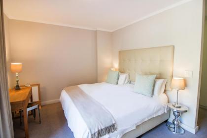 Camps Bay One Bedroom apartment - The Crystal - image 9