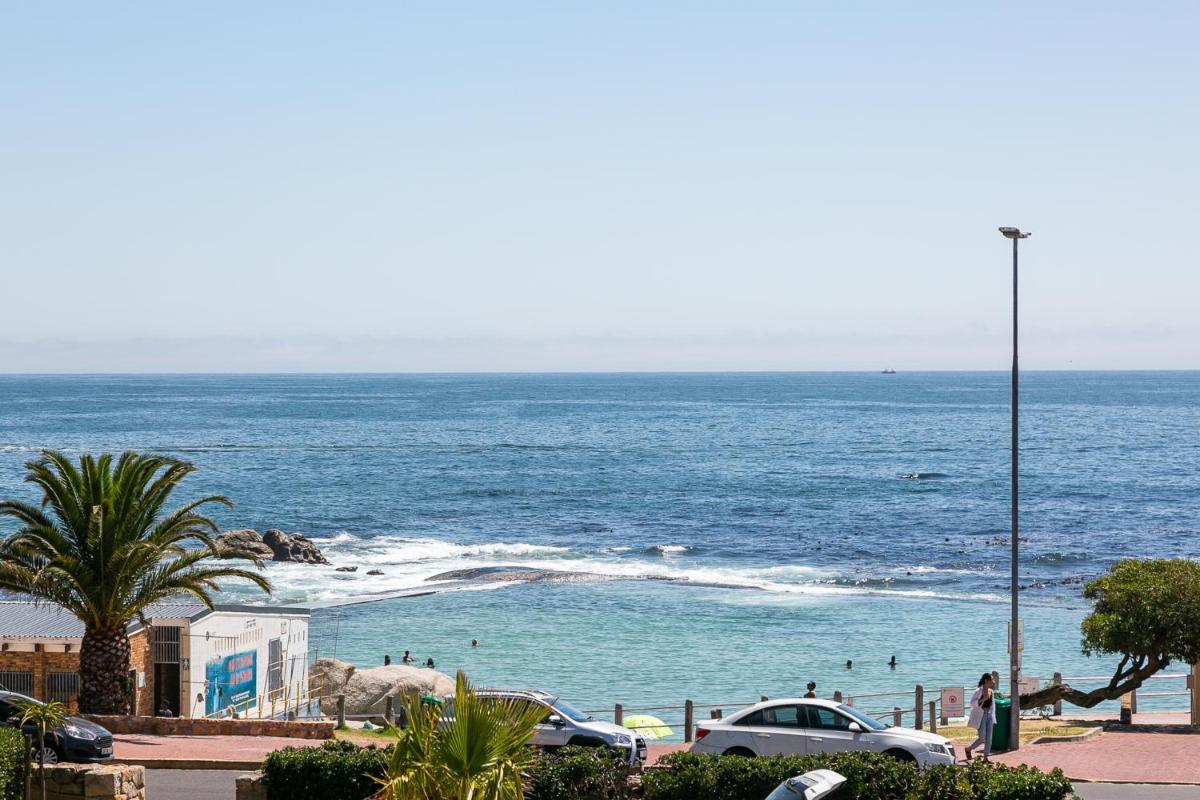 Tidal Pool Apartments - Camps Bay - image 7