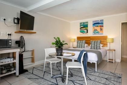 Beach Studios- Camps Bay - image 9