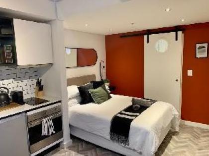 Luxurious Studio in the heart of Cape Town CBD - image 13