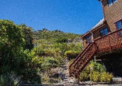 Peaceful Mountain Home with Views over False Bay - image 9