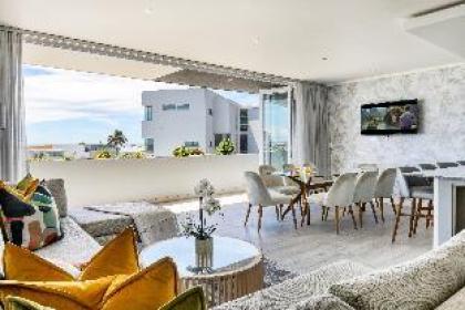 Rocha Villa - Camps Bay - image 19