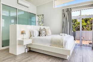 Rocha Villa - Camps Bay - image 6