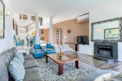 Beach Villa 1 - Camps Bay - image 19