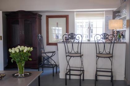 Constantia White Lodge Guest House - image 15