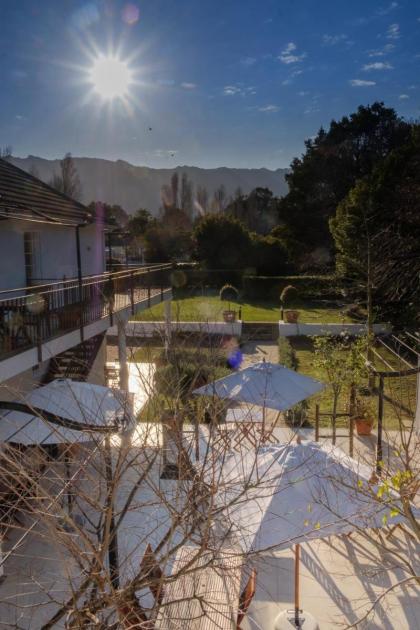 Constantia White Lodge Guest House - image 16