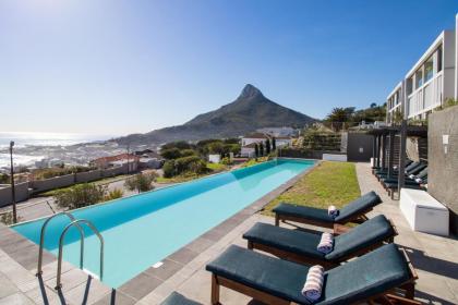 Camps Bay One Bedroom apartment - luxury stay with sea viea - image 15