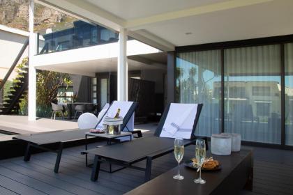 PREMIUM CAPE Camps Bay Lodge - image 15