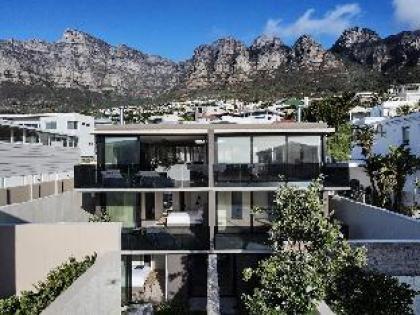 Residence in Cape Town 