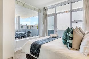 Houghton Villa - Camps Bay - main image