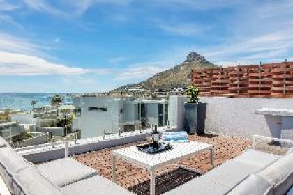 Houghton Villa - Camps Bay - image 16