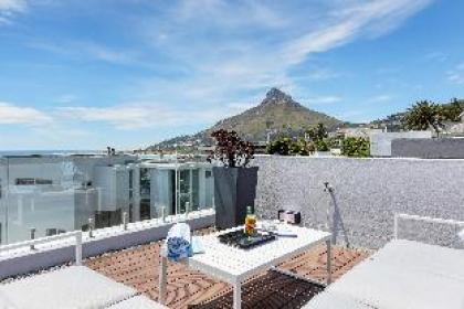 Houghton Villa - Camps Bay - image 7