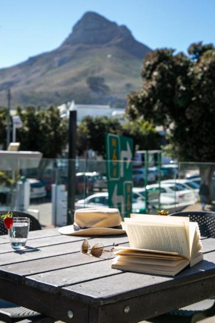 Beach Views -Camps Bay Village - image 20