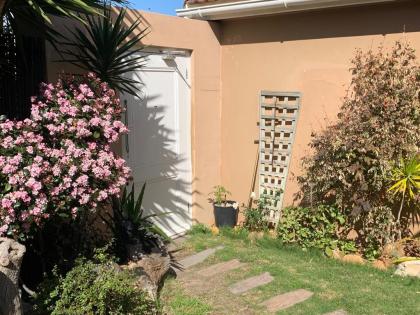 Large 5 Bedroom Villa close to blouberg beach - image 15