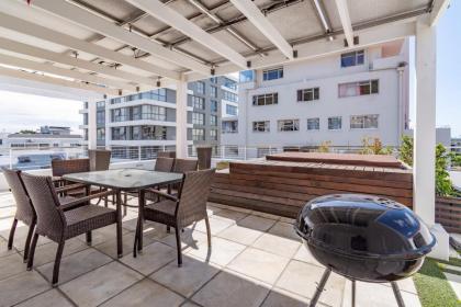 2 Bed Green Point Apartment - image 3