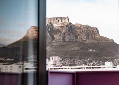 Unbelievable views on Table Mountain - image 10