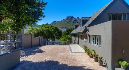 Hout Bay Gem - image 14