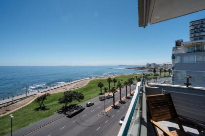 Luxe Seaside Apartment with Ocean Views - image 17