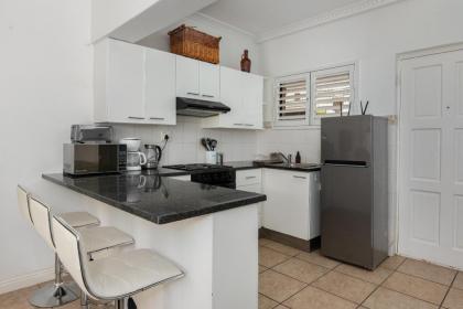 Stylish Sea Point Studio in Secure Complex  Patio - image 14