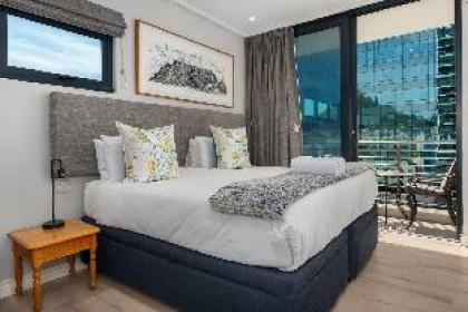 Elegant Studio Apartment on Bree Street - image 13