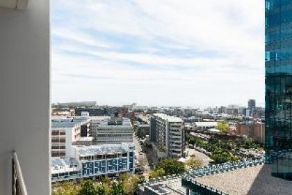 Elegant Studio Apartment on Bree Street - image 15