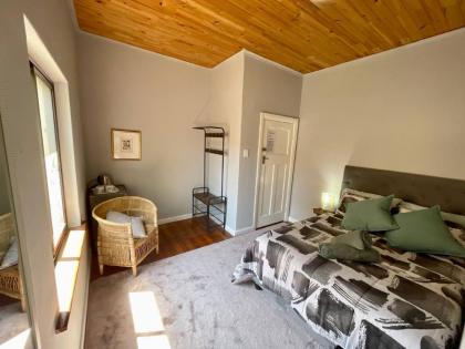 Room in Guest room - Living In Camps Bay Summer - image 10