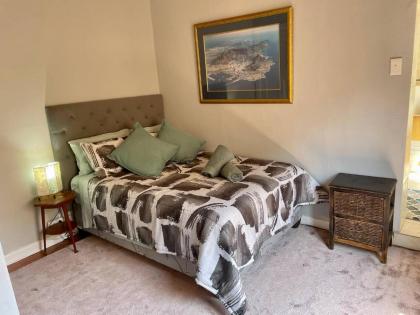 Room in Guest room - Living In Camps Bay Summer - image 7