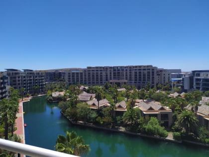 One Bedroom Apartment - fully equipped Waterfront based Va Marina Residential - image 8