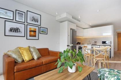 Vibrant Studio Apartment in Trendy De Waterkant - image 18