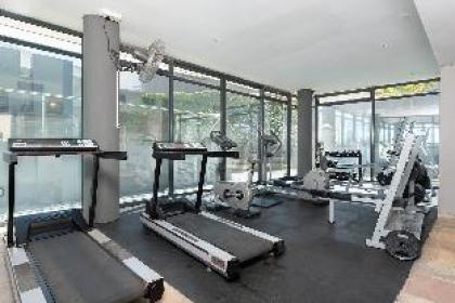 Beachfront Apartment  Ocean Views  Gym & Pools - image 20