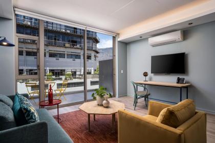 Home Suite Hotels De Waterkant - image 9