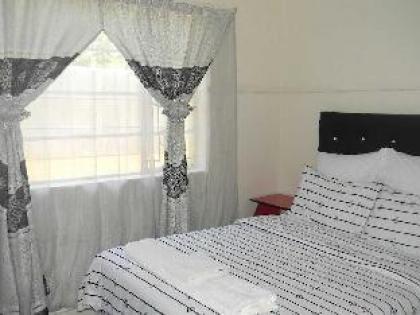 M2T Guest House - image 2