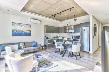 De Waterkant stylish unit no loadshedding - image 6