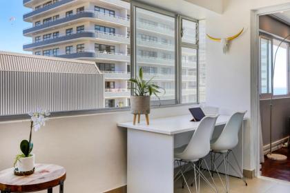 Backup Powered Luxury Central Promenade Apartment - image 18