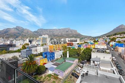 Panoramic Mountain Views - 702 on Strand Cape Town - image 4