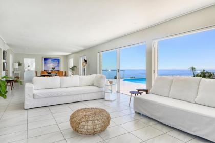 Callisto Camps Bay - Villa with Pool & Ocean Views - image 10