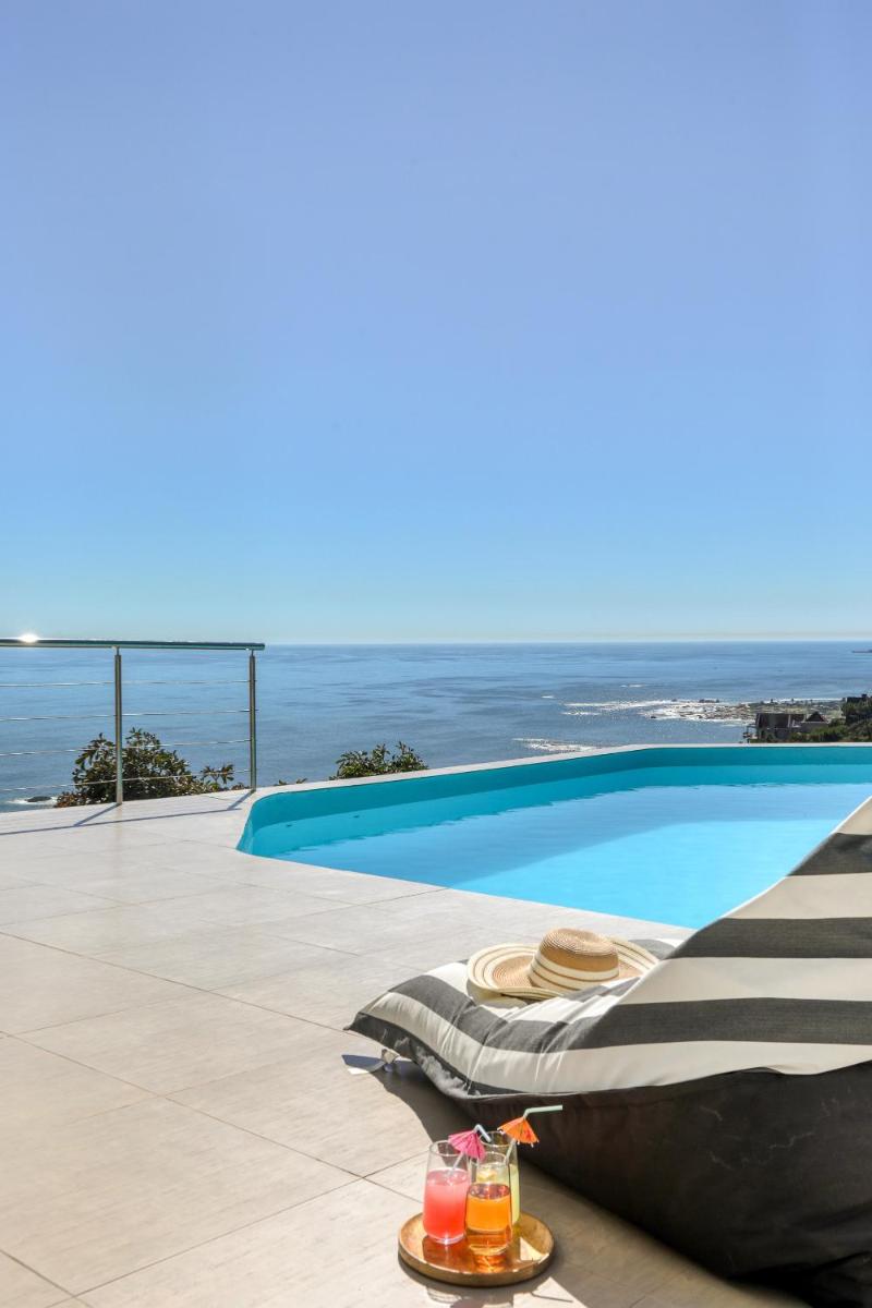 Callisto Camps Bay - Villa with Pool & Ocean Views - image 5