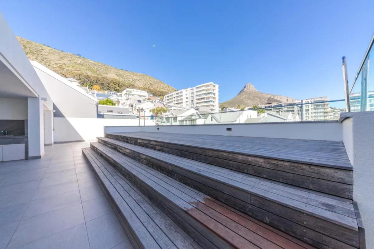 Modern and bright 1BD APT in sunny Sea Point - image 6