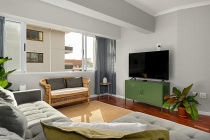 Shaftesbury Luxury Apartments - image 10