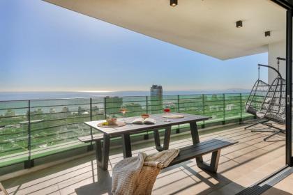 Alpha One Penthouse - Sea Point penthouse with rooftop pool and views - image 19