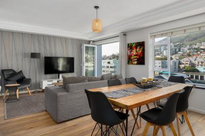 La Fayette Top Floor Apartment Cape Town