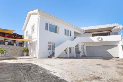 Sea View Hilltop Villa Blouberg - image 8