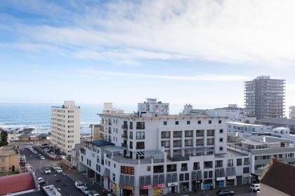 Stunning 1-Bedroom Apartment with Ocean Views Cape Town 