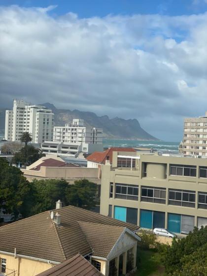 Strand Panaromic Apartment - image 7