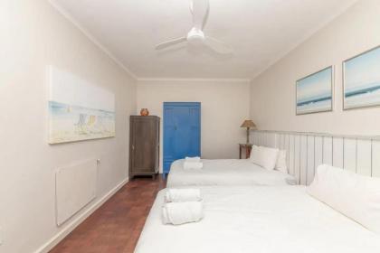 Tropical 1BD Hideaway near Queens Beach Fresnaye! - image 20