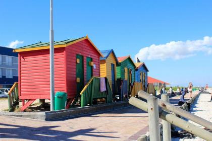 THE PLACE Muizenberg - image 3