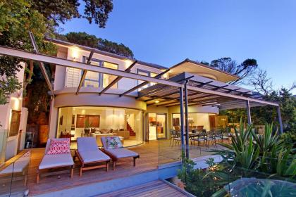 Panacea Villa - Camps Bay Villa with pool and jacuzzi - image 20