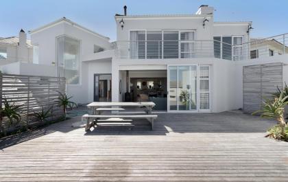 Villa by the Ocean Blouberg Village - image 6